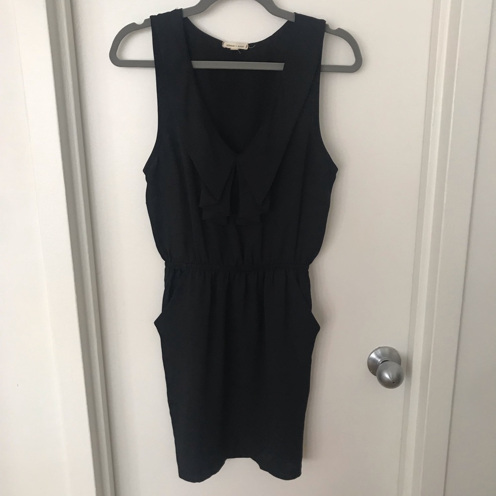 SILENCE & NOISE black v-neck dress with POCKETS